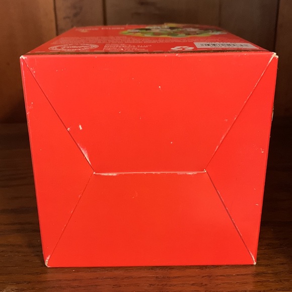 Disney Store Mickey and Minnie snow globe 2012 - Picture 6 of 7